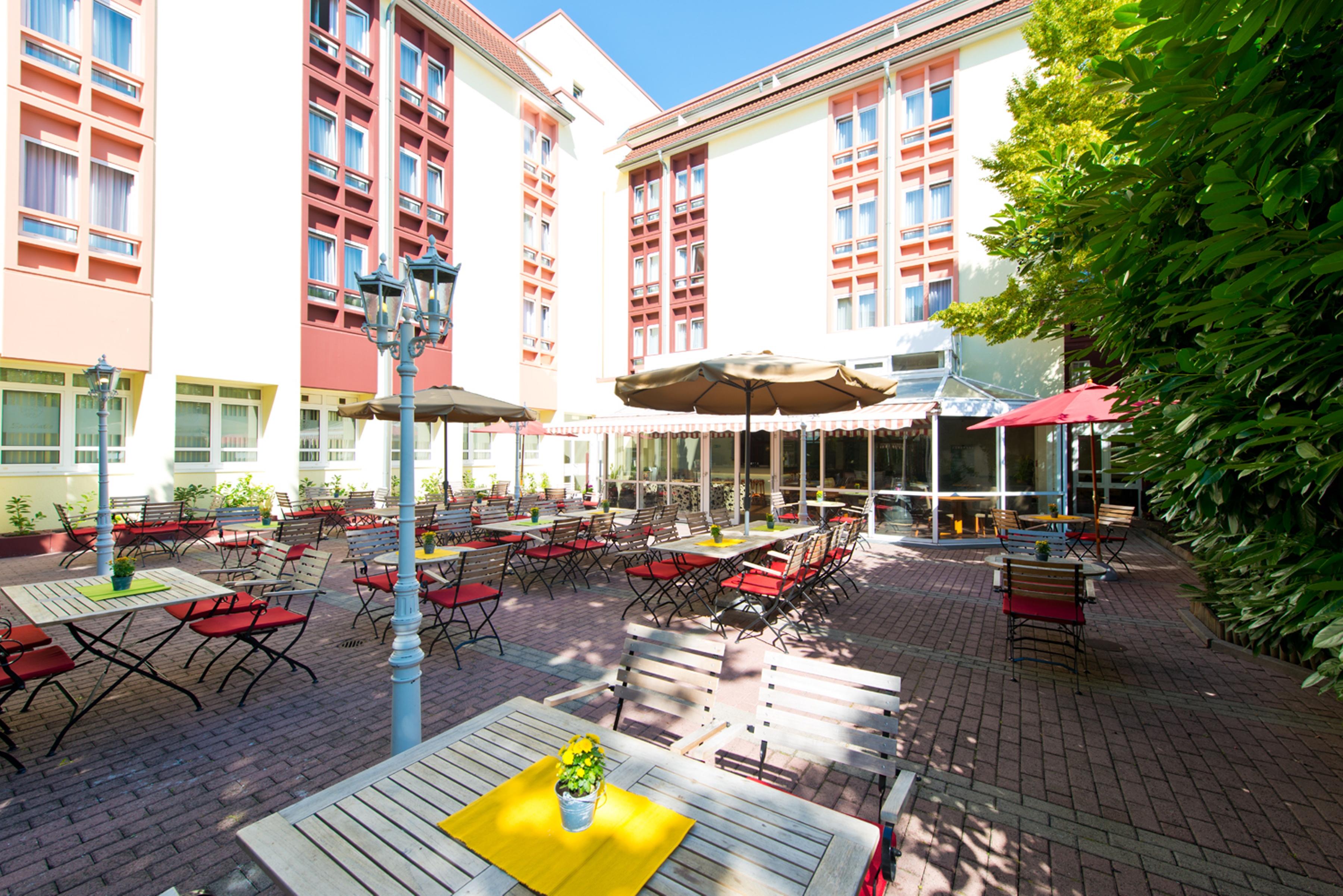 Achat Hotel Neustadt An Der Weinstrasse Exterior photo